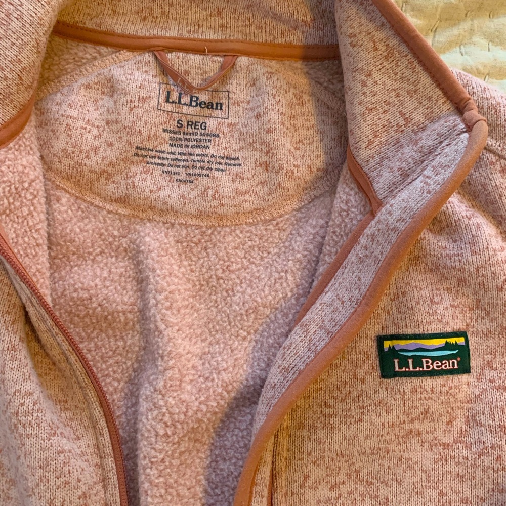 LLBean fleece zip up sweater in adobe rose. Size Small Petite.
